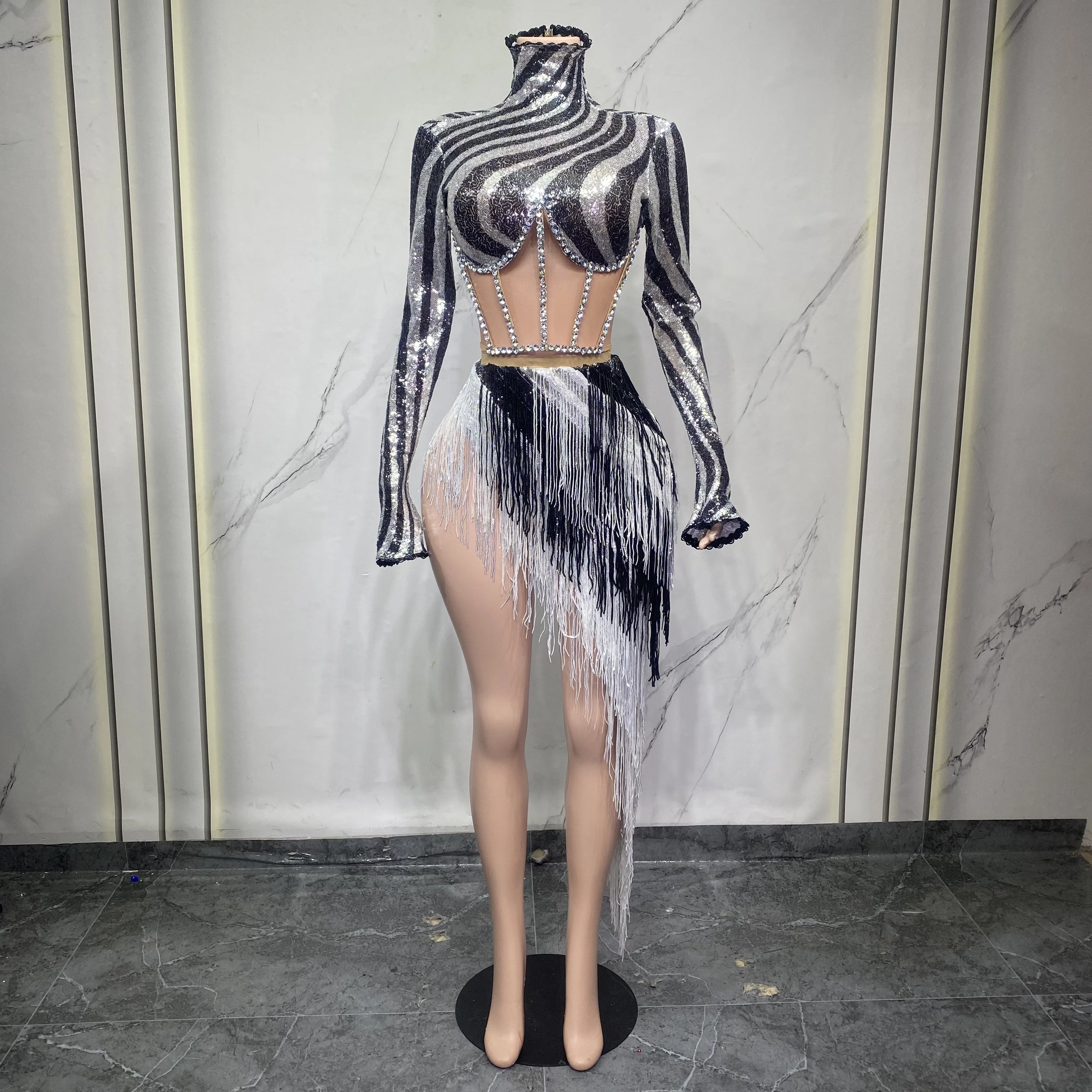 

Новый блестящий комплект из двух предметов с пайетками и бахромой, сексуальный сетчатый костюм с длинными рукавами для женщин, для вечерних мероприятий, дней рождения, ночных клубов и сценических выступлений 2025 года