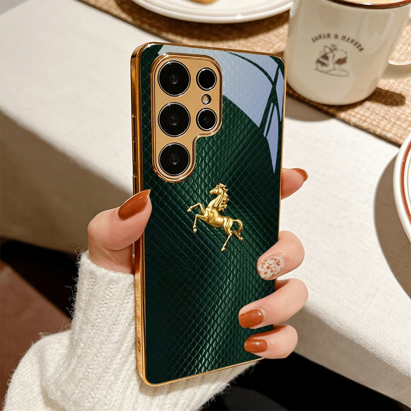 Stallion Emblem Electroplated Golden Phone Case For Samsung Galaxy S25 S24 S26 S23 S22 S21 S20 Ultra Plus FE S26Pro Glass Cover