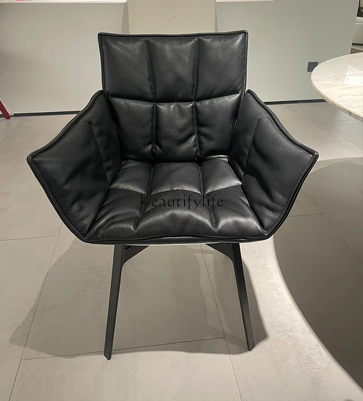

pg45Italian Light Luxury Genuine Leather Modern Minimalist Nordic Armchair Designer Iron Chair