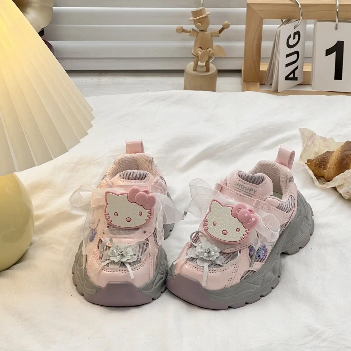 

Осенние новые туфли с рисунком «Hello Kitty» для девочек, спортивная обувь Sanrio для папы, детские удобные кроссовки Kawaii с героями мультфильмов, повседневная обувь