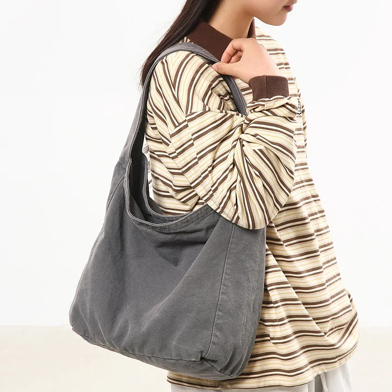 

Japanese simple solid color shoulder bag washed canvas tote bag female high school student large capacity casual messenger bag
