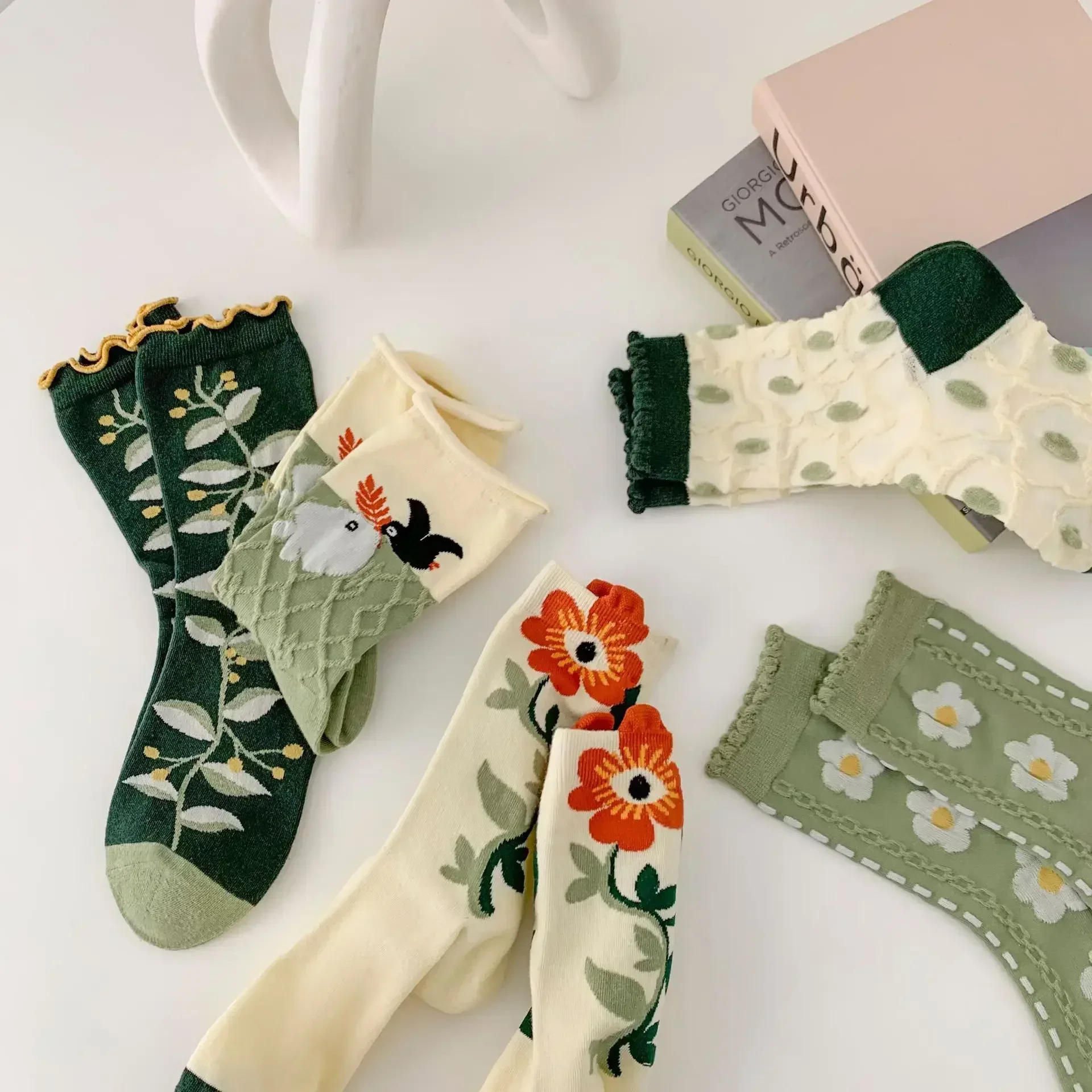 Women Socks Korean Japanese Style Cartoon Green Flower Harajuku Cute Kawaii Mid Tube Socks Breathable Casual Short Cotton Socks