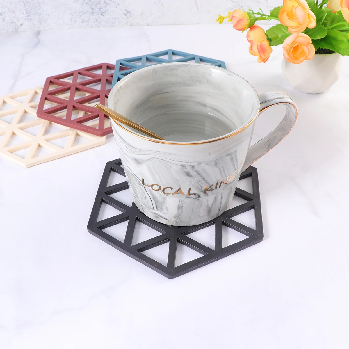 

4pcs Heat Insulation Coaster Mats Non Slip Silicone Antiskid Table Protection Placemats Easy Clean Home Decor