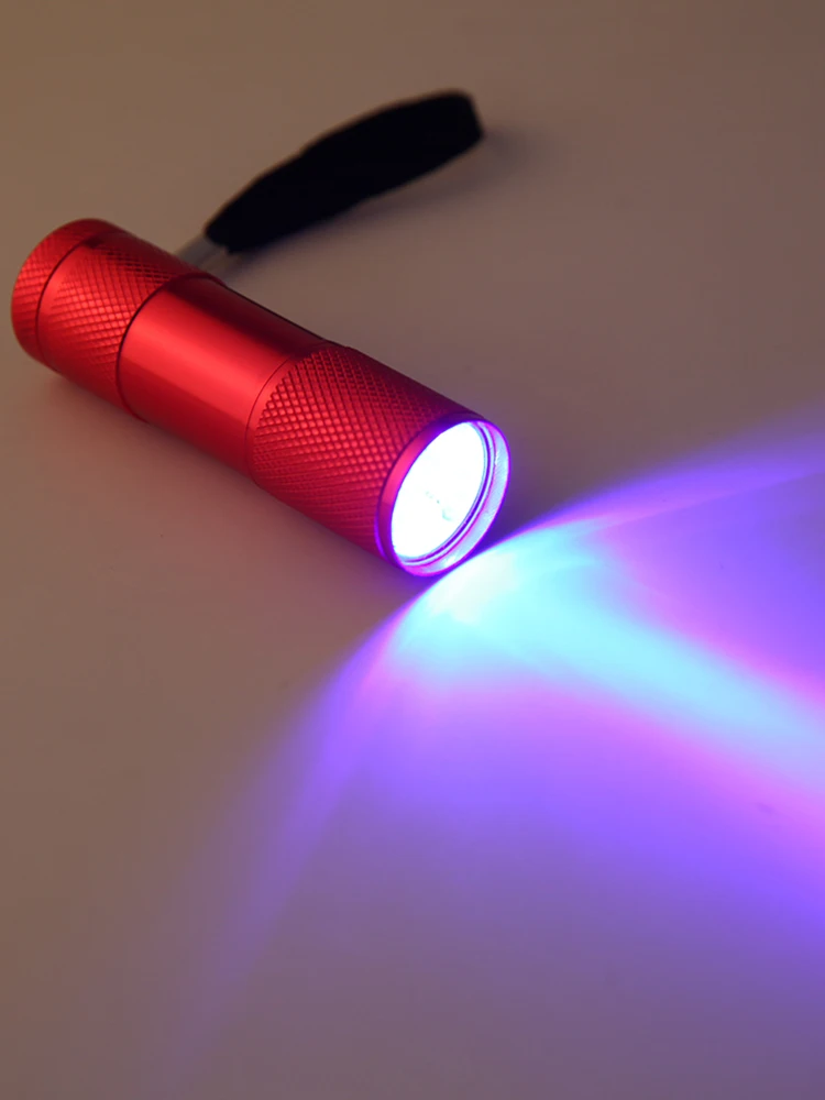 

Mini Flashlight with Rope Professional Purple Light Anti-Skid 395nm Backlight Portable Ultraviolet Torch Gadgets