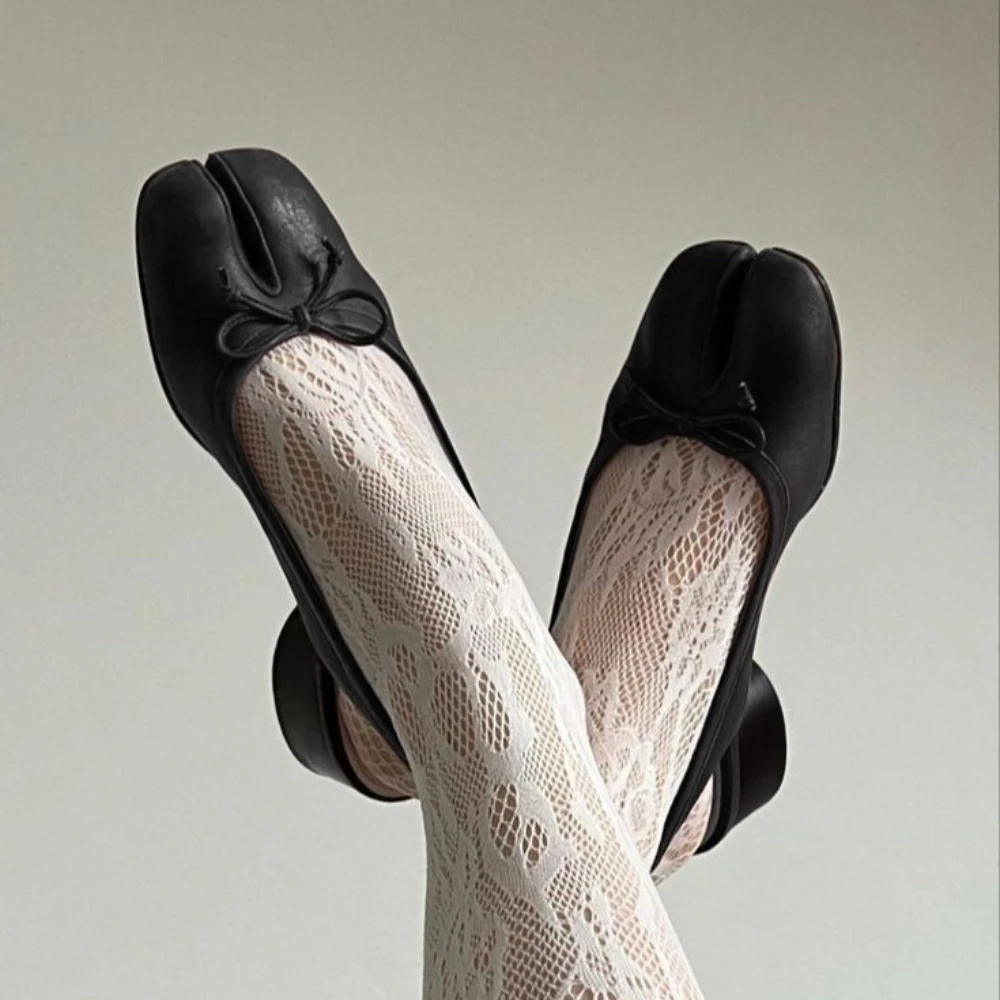 chmury-zapatos-de-tacon-con-talon-descubierto-de-3-cm-de-ballet-tabi-blanco-y-negro-para-mujer-con-lazo-2025