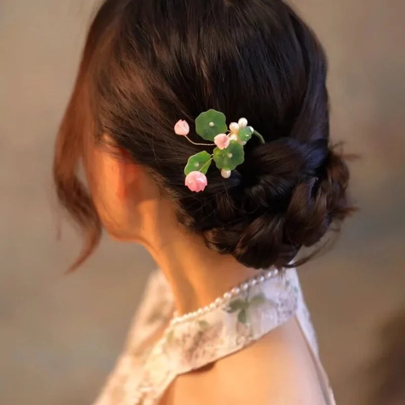 Hairpin women's summer Chinese style cheongsam accessories, lotus u-shaped hairpin women's antique disc hair, ball head Hanfu ha