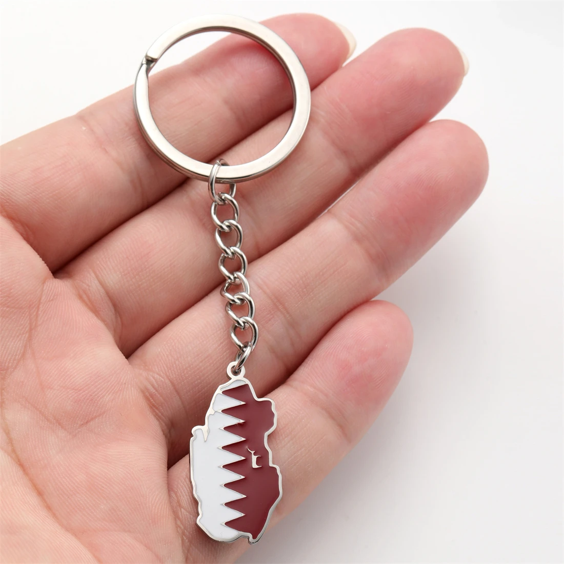 EUEAVAN Drip Oil Qatar Map Keychain Women Men Stainless Steel Qatari Country Flag Pendant Keyring Patriotic Jewelry Wholesale