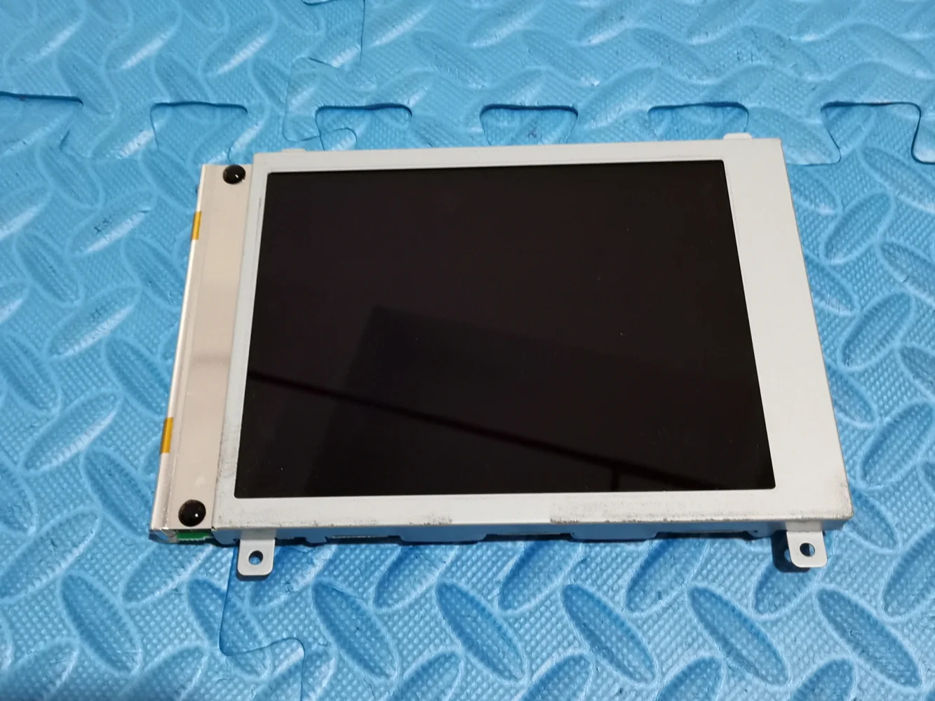

100% original 5.7-inch DD320240-04 LCD display screen