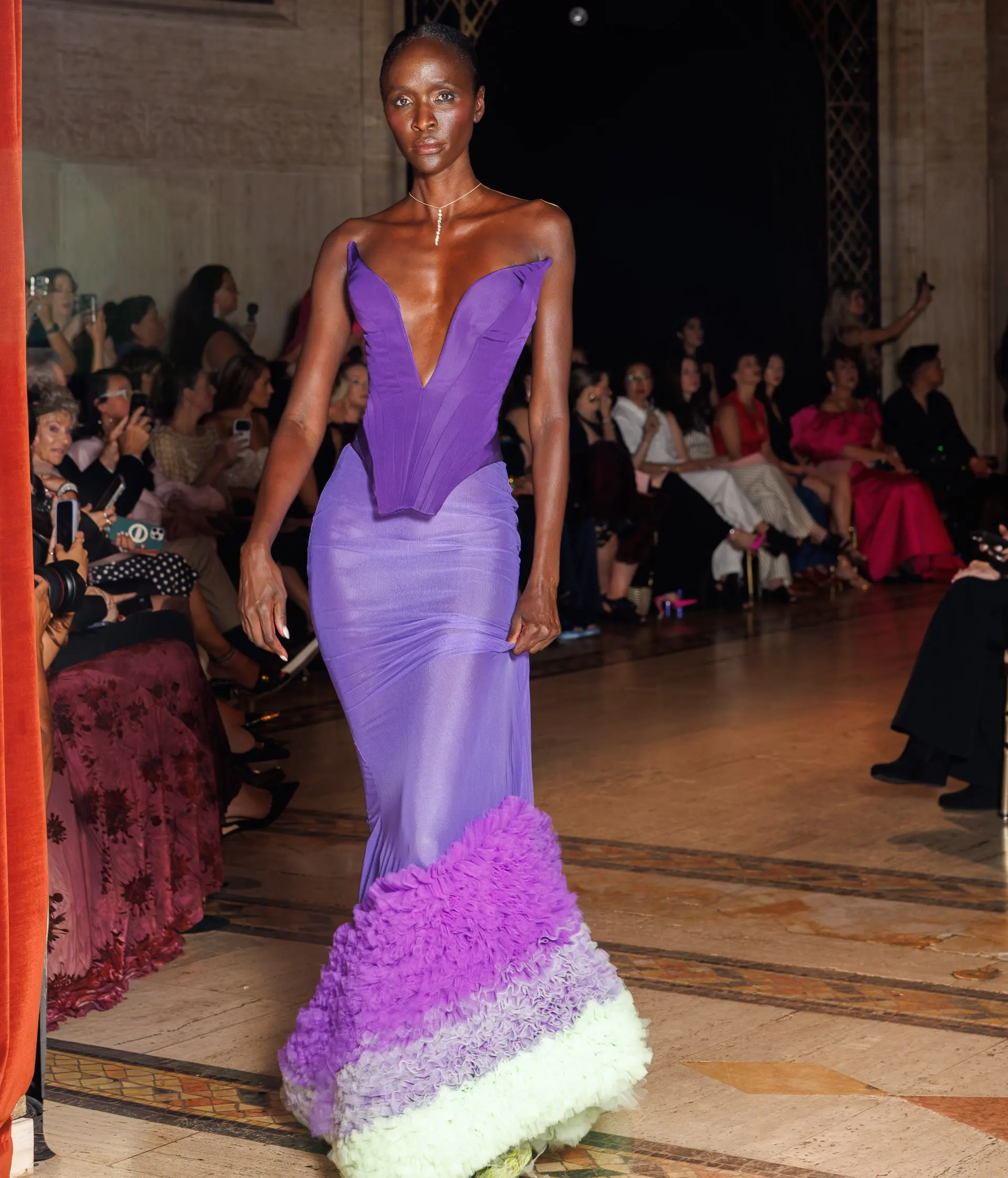 Purple Gradient Mermaid Maxi Skirt for Women, High Waist Fishtail Long Skirt Fluffy Hem Satin Bodycon Evening Party Skirt Luxury