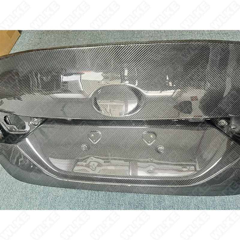 Real Carbon Fiber Rear Duckbill Trunk Boot for  Camry 2018-2023