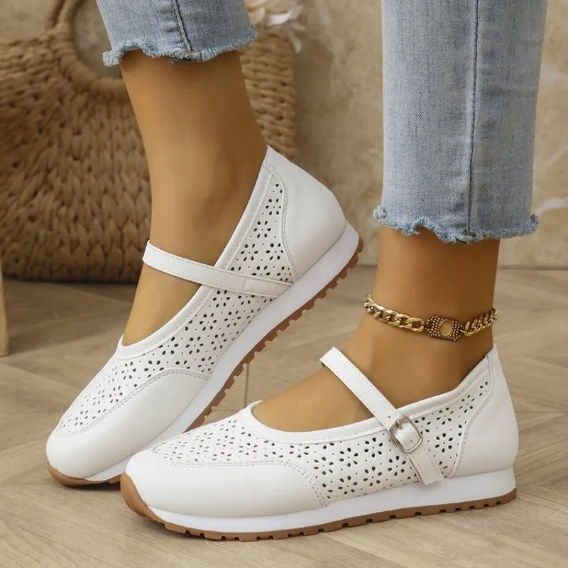 

Sandals for Women Casual Summer Flat Large Size Comfortable Round Toe Casual Shoes Spring And Summer Women's Sandals Closed Toe