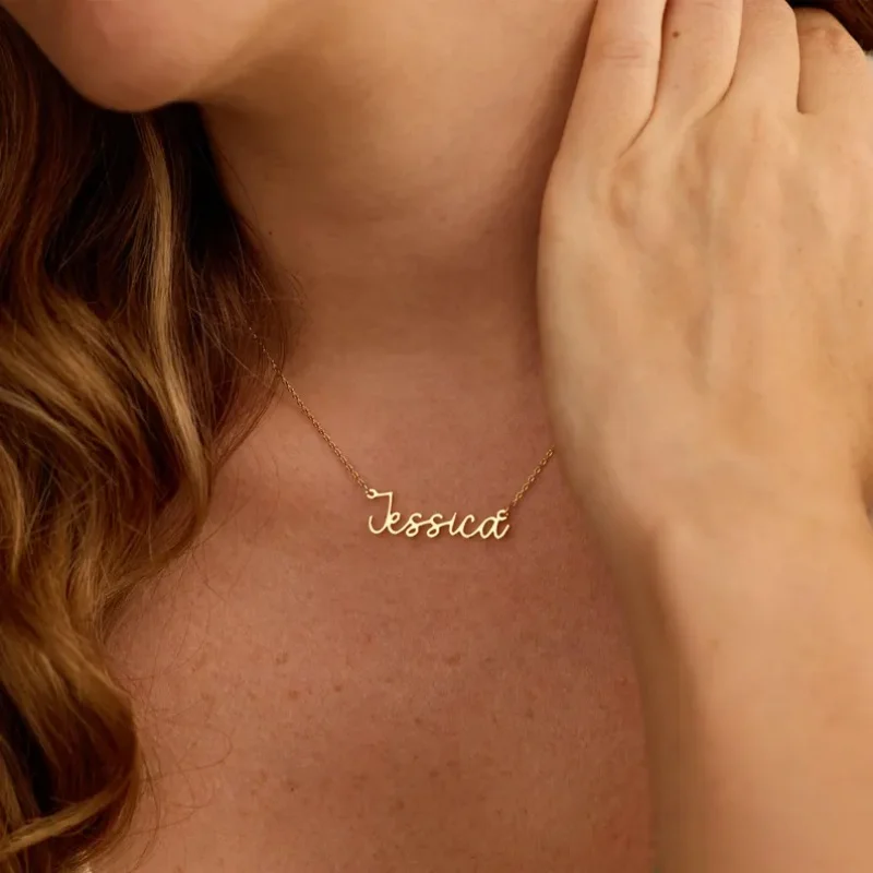 Colar Personalizado com Nome, Moderno e Simples, em Aço Inoxidável Dourado, Pingente Choker com Placa de Nome, Presente