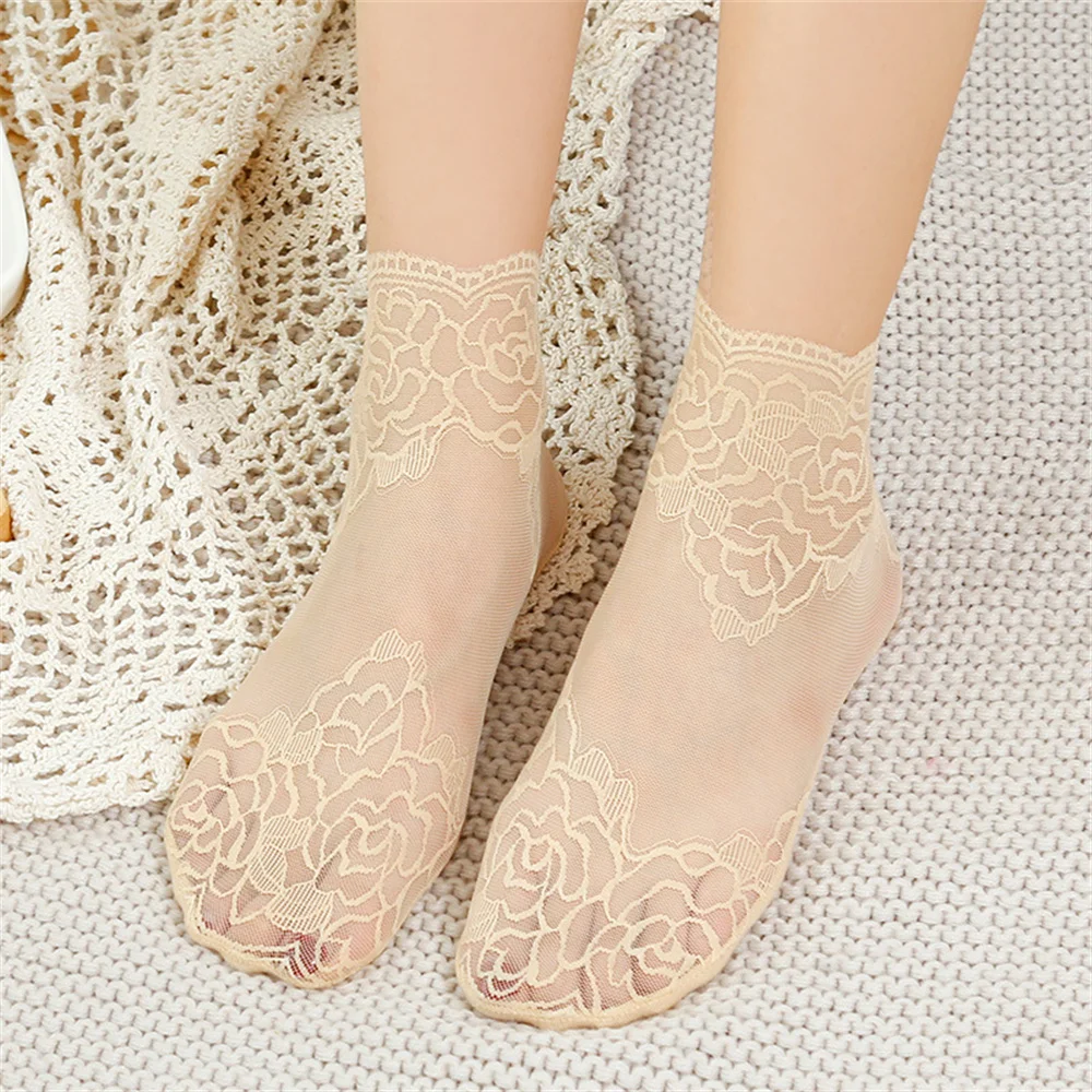 Summer Floral Lace Socks Hollow Out Soft Cute Fresh Lace Flower Breathable Japanese Socks Elegant Ladies Mesh Thin Sokken