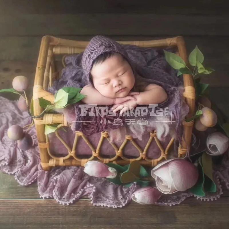 Newborn Photoshoot Props Vintage Long Lie Down Rattan Basket Chair Handmade Woven Baby Crib Posing Infant Photographic Supplies