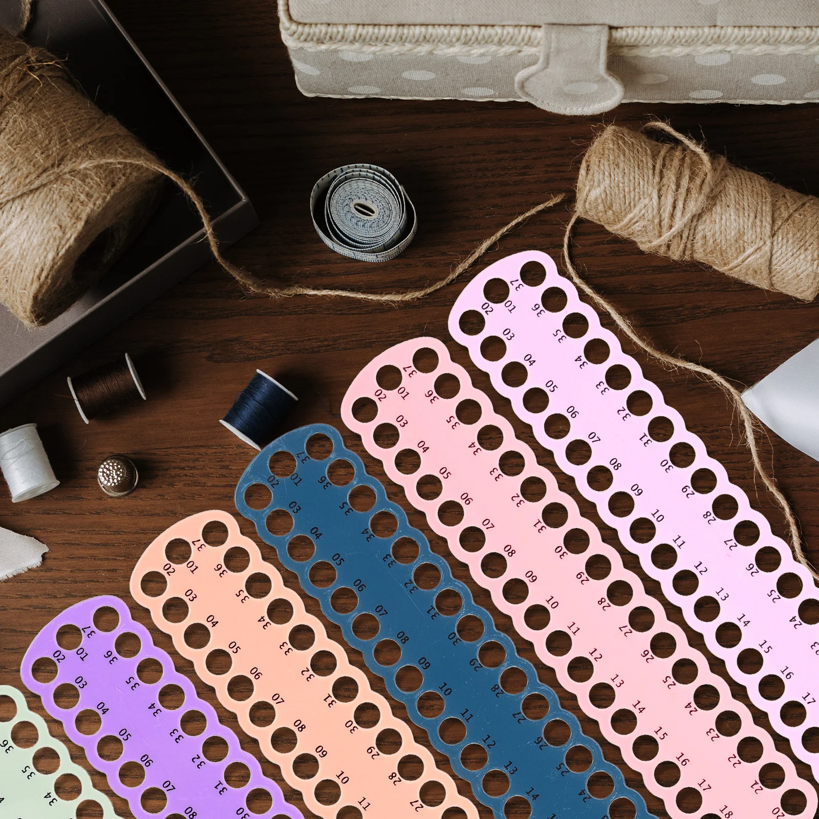 

6Pcs Wear-Resistant Thread Holder Multi-Hole Embroidery Organizer Portable Floss Accessories Daily Use Thread Organizer