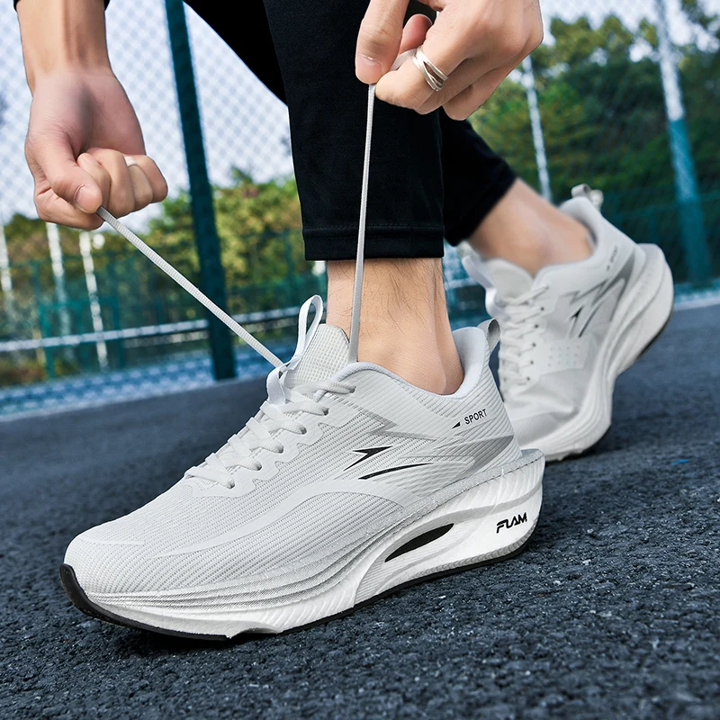 Men's Fashion Versatile Comfortable Sports Casual Shoes Running Shoes with Shock Absorption Technology and Carbon Plate, Unisex