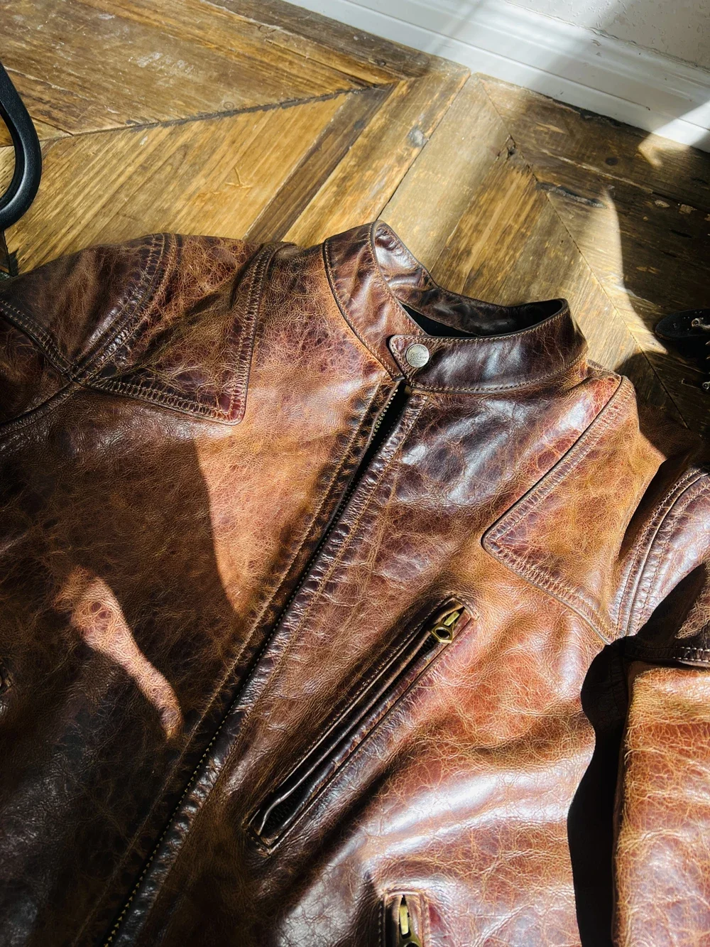 Blunt Razor Handmade Distressed Uncoated Vegetable Tanned Cowhide Venom Retro Classic Short Slim Fit Motorcycle Leather Jacket