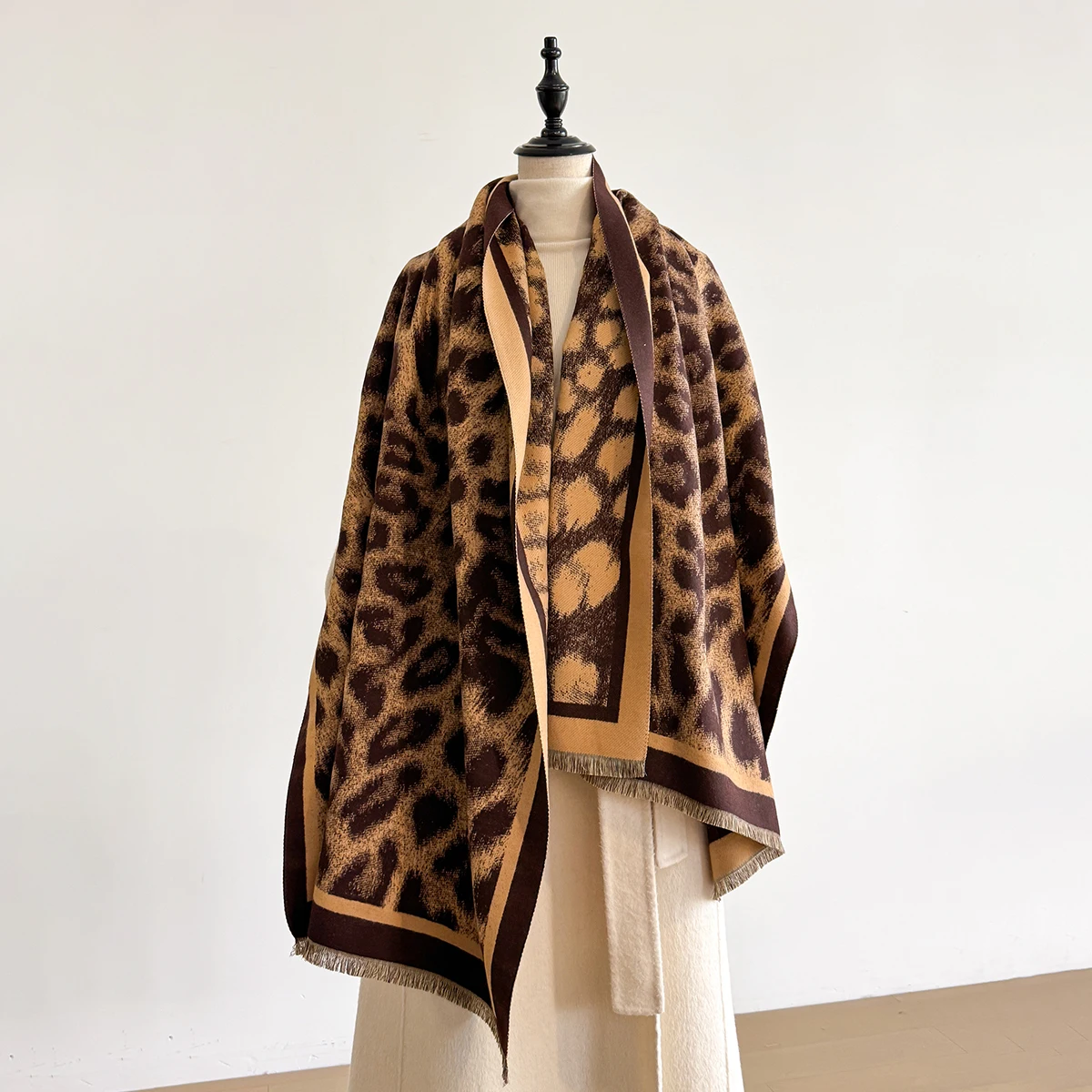

Зимний дорожный шарф из искусственного кашемира для женщин, толстый теплый шарф с кешью и леопардовым принтом, модный роскошный шарф-одеяло