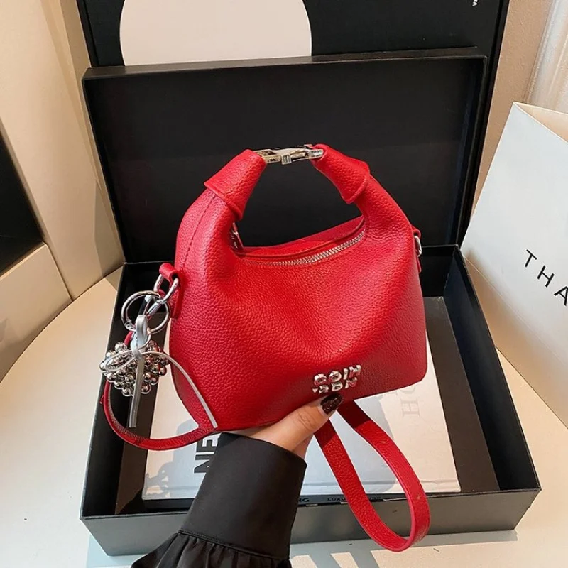 

Stylish Designer Bag For Women With Paris Fashion Influence Elegant Leather Solid Color And Large Capacity