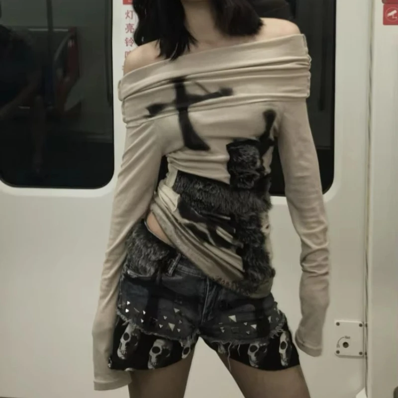 

Deeptown Y2k Gothic Graphic Faux Fur Patchwork Women T-Shirts Sexy Harajuku Off Shoulder Japanese 2000s Style Tees Slim Gyaru