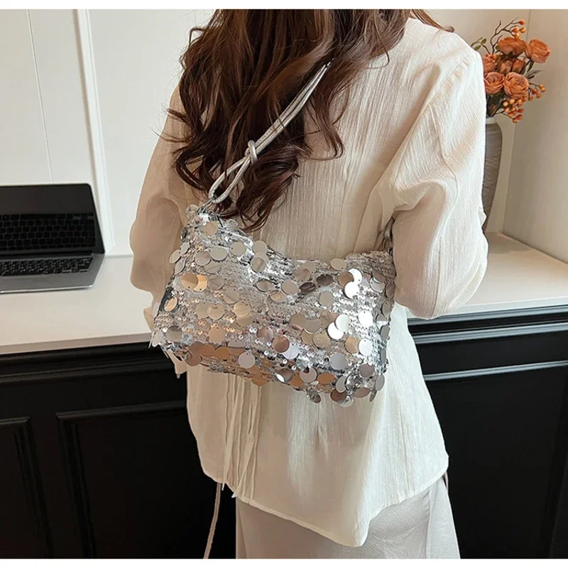 Summer sequin niche design, elegant ladies under the armpit  new Korean version fashionable shoulder crossbody bag dinner bag