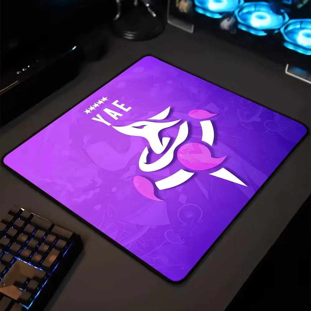 Alfombrilla de ratón Yae Miko Genshin, alfombrilla de ratón pequeña de goma de dibujos animados, ordenador de escritorio, teclado de oficina, juego Genshin de deportes electrónicos
