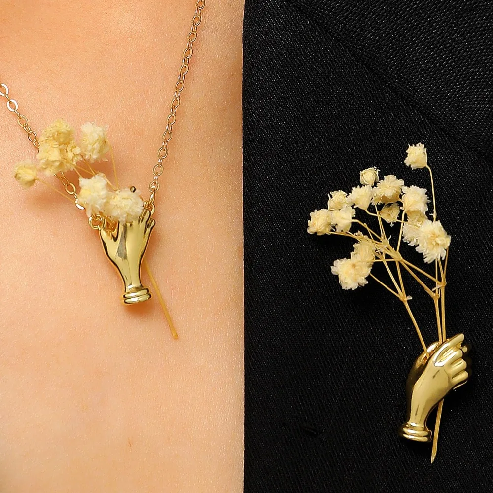 Creative Hand-Shaped Corsage Brooch Versatile Retro Vintage Hand-Held Bouquet Pin French Jewelry Flower Holder Necklace Gift