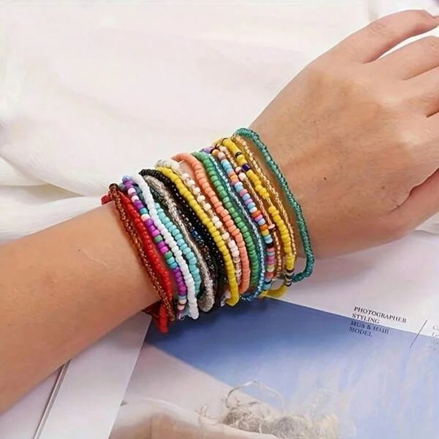 17pcs/Set Random Bohemian Vacation Colorful Beads Stacked Bracelets-Handmade Glass Bead Jewelry For Men And Women