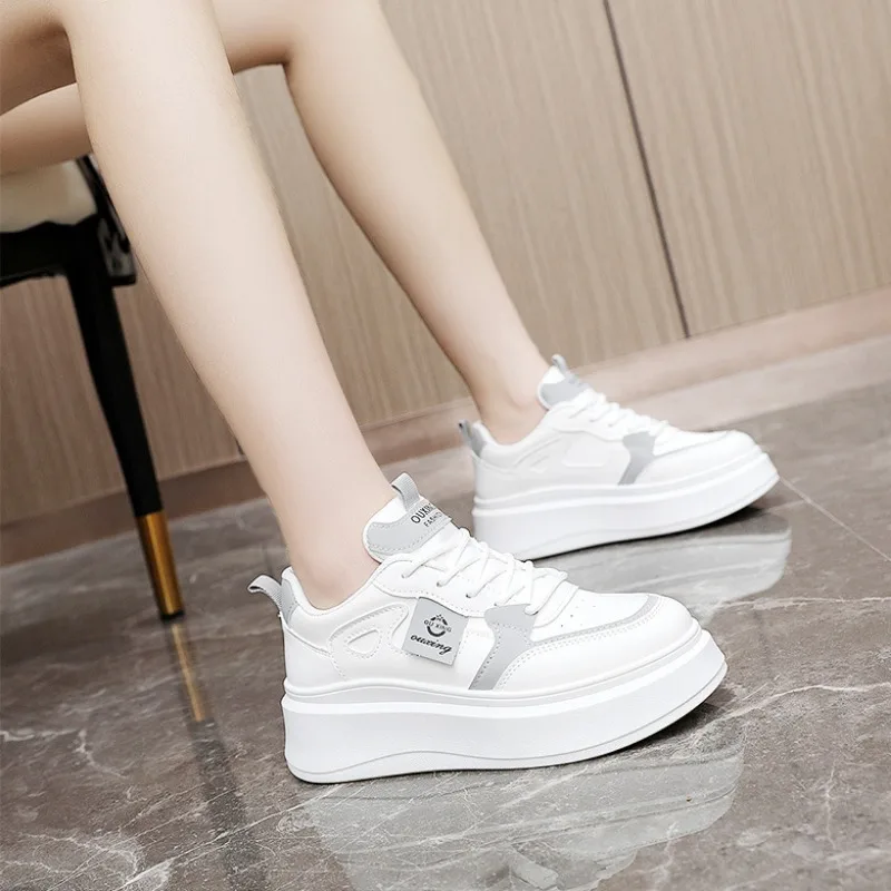 Chunky Women Vulcanized Shoes Spring New Comfortable All-match Sneakers Small White Shoes Female Lace-up Platform Running Shoes