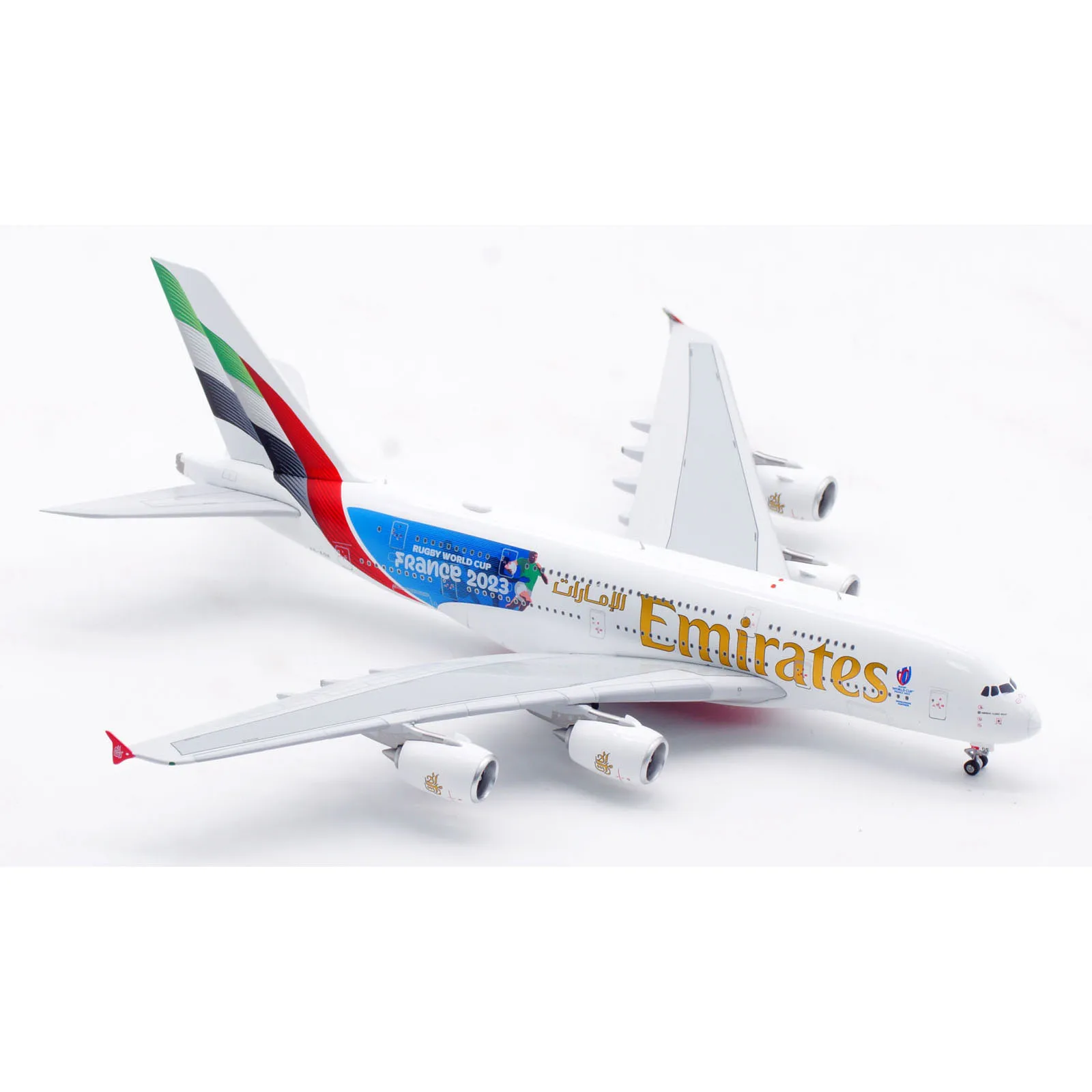 XB0002 Alloy Collectible Plane Gift Aviation 1:400 Emirates Airways Airbus A380 Diecast Aircraft Jet Model A6-EOE Tractor+Stand