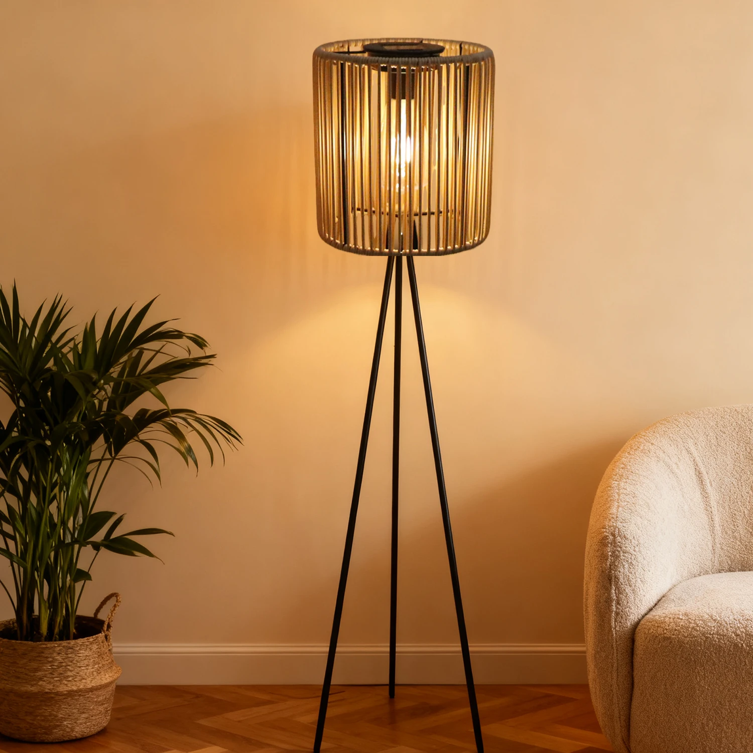 قطعة واحدة من مصباح قائم مصنوع يدويًا من الروطان يعمل بالطاقة الشمسية، فانوس ثلاثي القوائم معدني يعمل بالطاقة الشمسية من الروطان، فانوس شموع قائم على الأرض، مثالي كهدية لعيد الميلاد كهدية لعيد الميلاد، يمكن أن يضيفها مع عناصر ديكورًا طبيعية ومريحة في المناطق الداخلي/المنخفضة #1