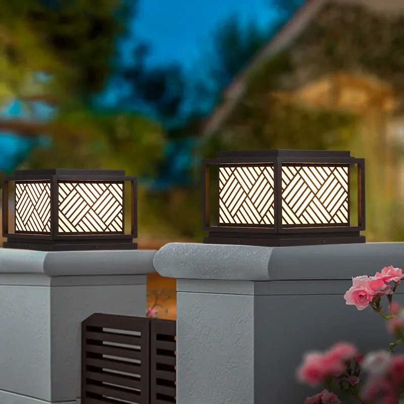 Modern Outdoor IP65 Waterproof Aluminum Acrylic Solar Powered LED Pillar Garden Fence Gate Villa Post Light