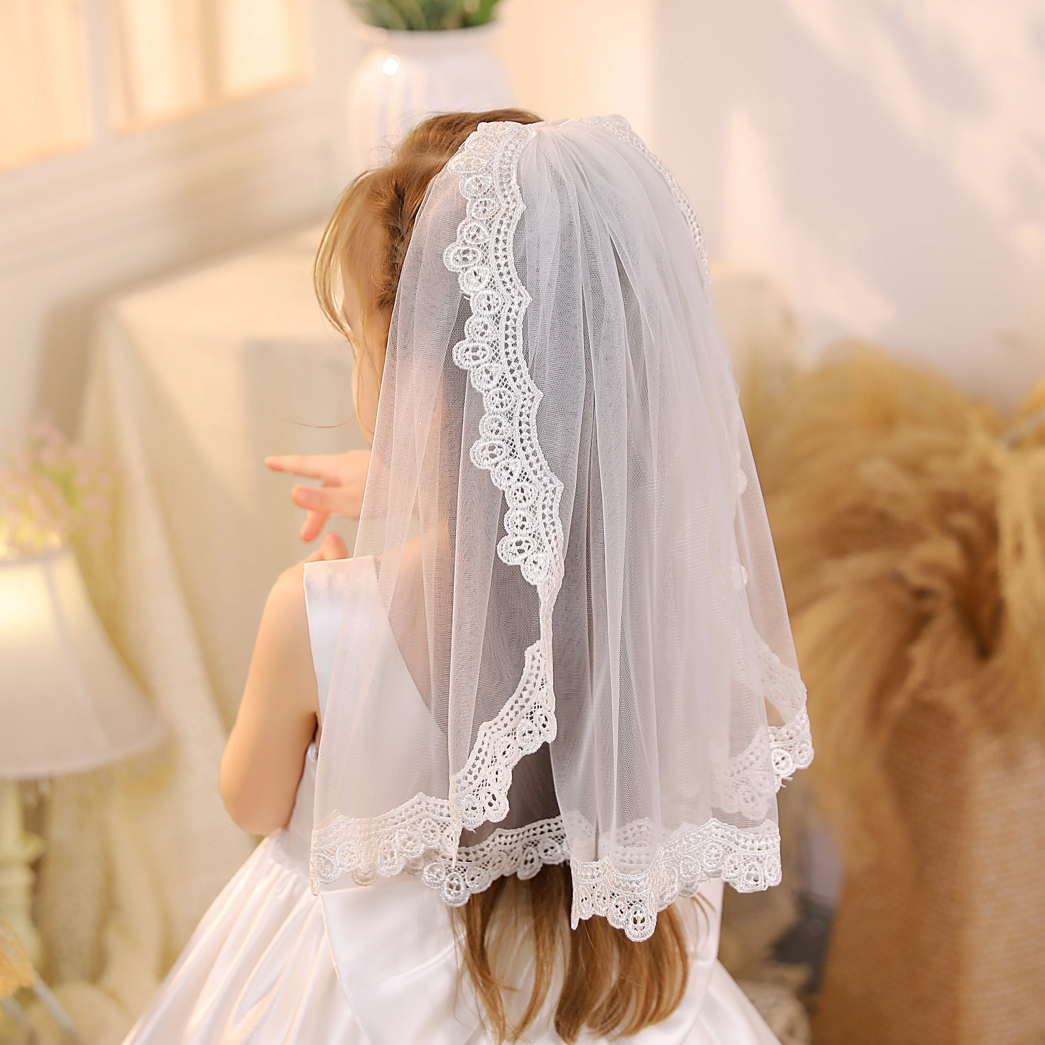 Gidion One-Layer Lace Edge Wedding Veil With Comb For Kids Wedding Ceremony Photography Flower Girl Or Junior Bridesmaid