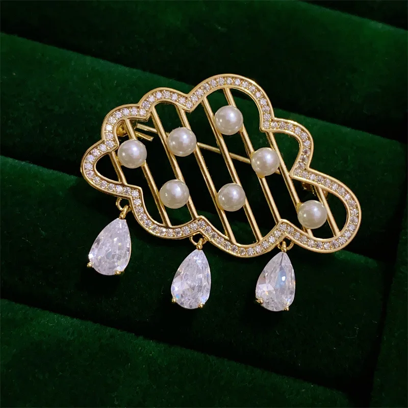 

Clouds Brooches For Women Pin Gold Color Cute Fashion Accessories White Imitation Pearl Jewelry Party Gift Brooch