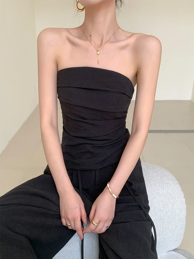 

JWUNIQUE Black Sleeveless Shoulder Bared Women's Summer 2026 Slimming Sexy Girl Outerwear Top Elegant Simple Pure Color Commute