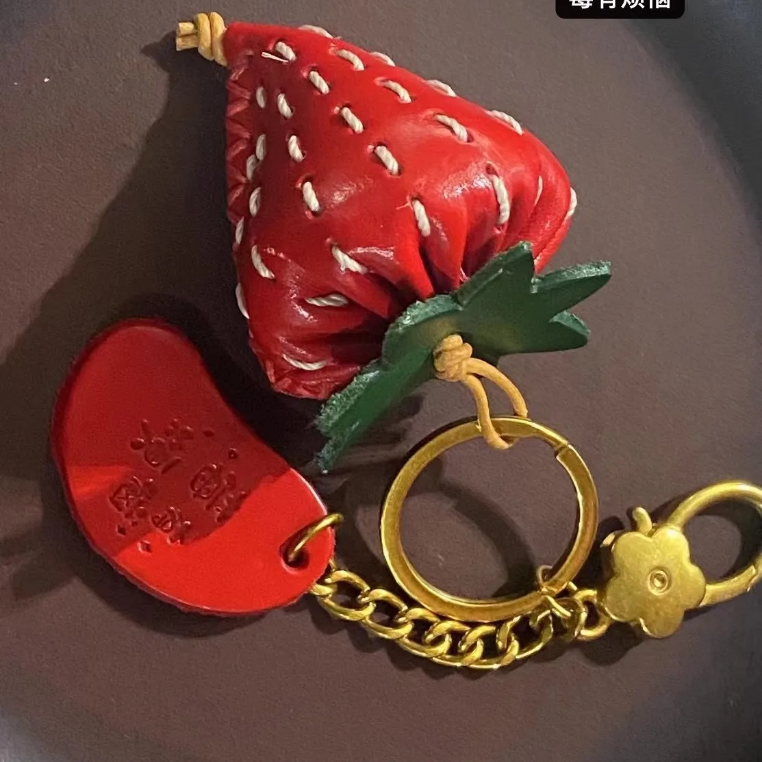 

Cute Strawberry Leather Hanging Decoration Hand-painted Handmade Car Keychain Decoration Bag Accessories