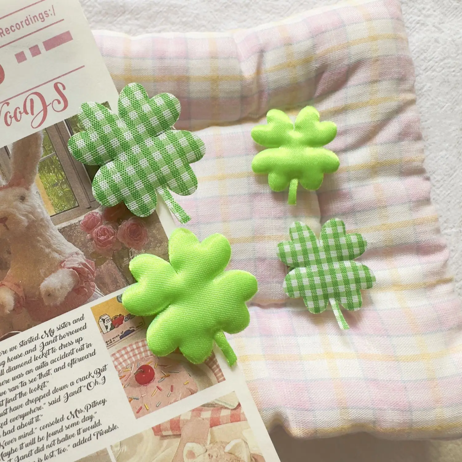 2 Pcs Fresh Four Leaf Clover Hair Clip Fabric Bangs Clip Forest Style Sweet Side Duckbill Clips Fashion Hair Accessory For Girl