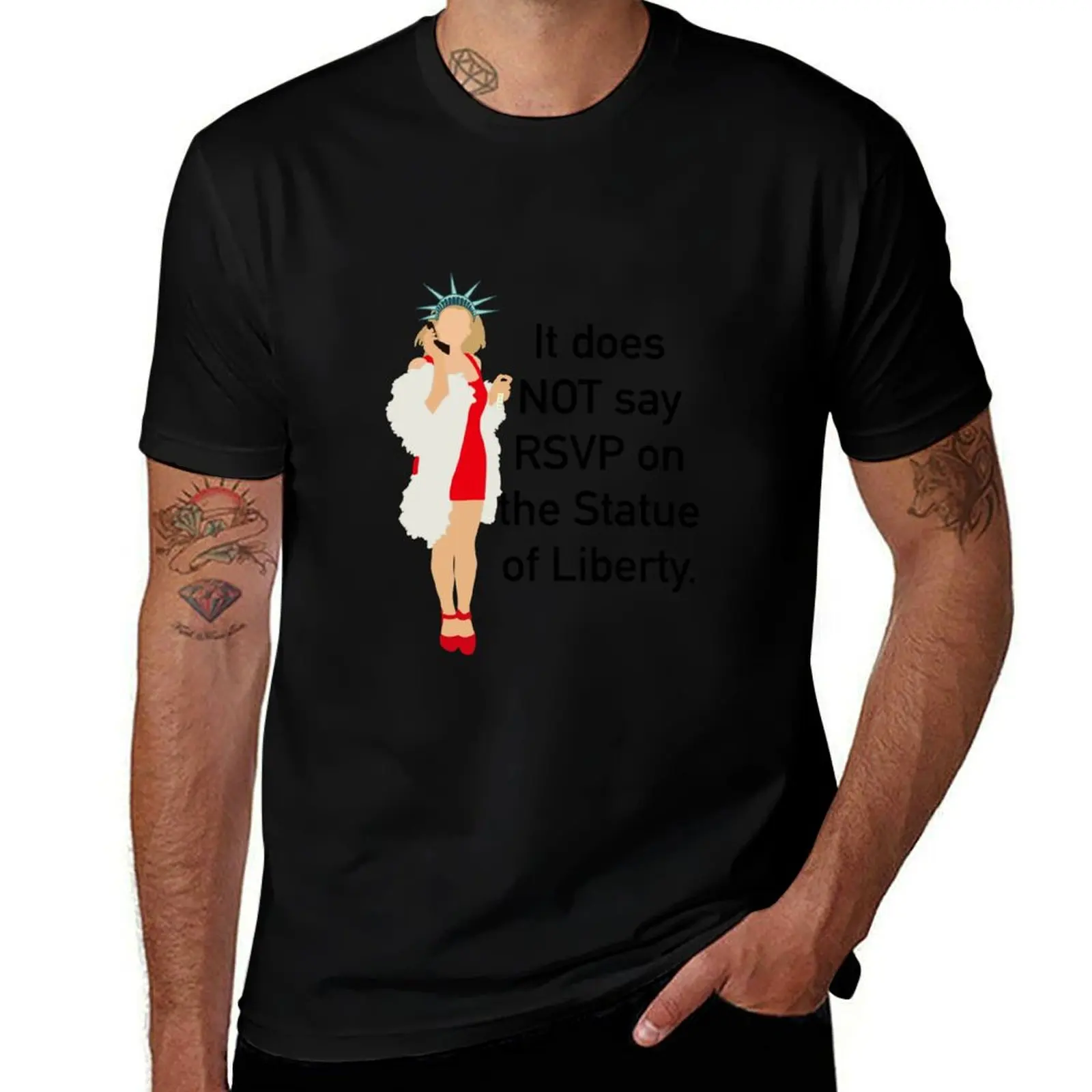

Cher Clueless - It does NOT say RSVP on the Statue or Liberty! T-Shirt t shirt man casual t shirt man designer T-Shirt