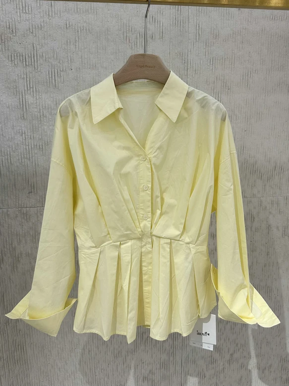 

Женская блузка во французском стиле с V-образным вырезом, плиссированная, с утягивающим эффектом на талии, весна 2026, модный дизайн, с юбочным подолом