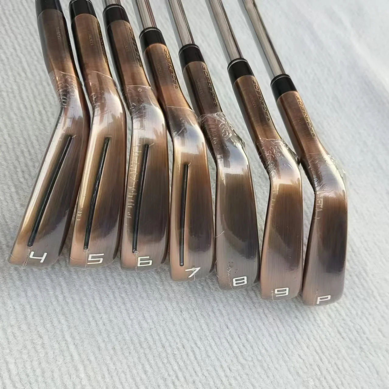 7 шт., 2023, высокое качество, 790, медная кованая модель, клюшки для гольфа, набор утюгов, 4-9P R/S, графитовые/стальные валы, головные уборы, бесплатная доставка 7 шт., 2023, высокое качество, 790, медная кованая модель, клюшки для гольфа, набор утюгов, 4-9P R/S, графитовые/стальные валы, головные уборы, бесплатная доставка