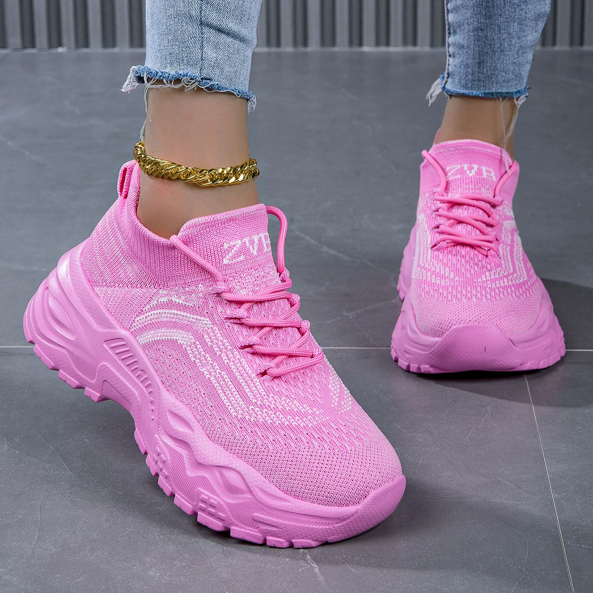 Ladies Low Top Outdoor Thick Bottom Increased Solid Color Lightweight Breathable Sneakers Casual Shoes Walking Shoes Running Shoes