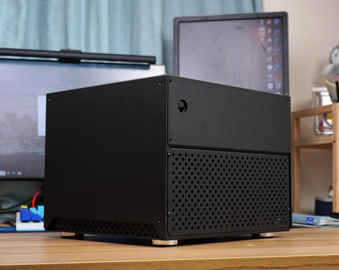 8-Bay NAS Chassis with Side Penetration, High Performance, Nordic Wood Style, 1U/SFX/mATX Water-Cooled Server Case