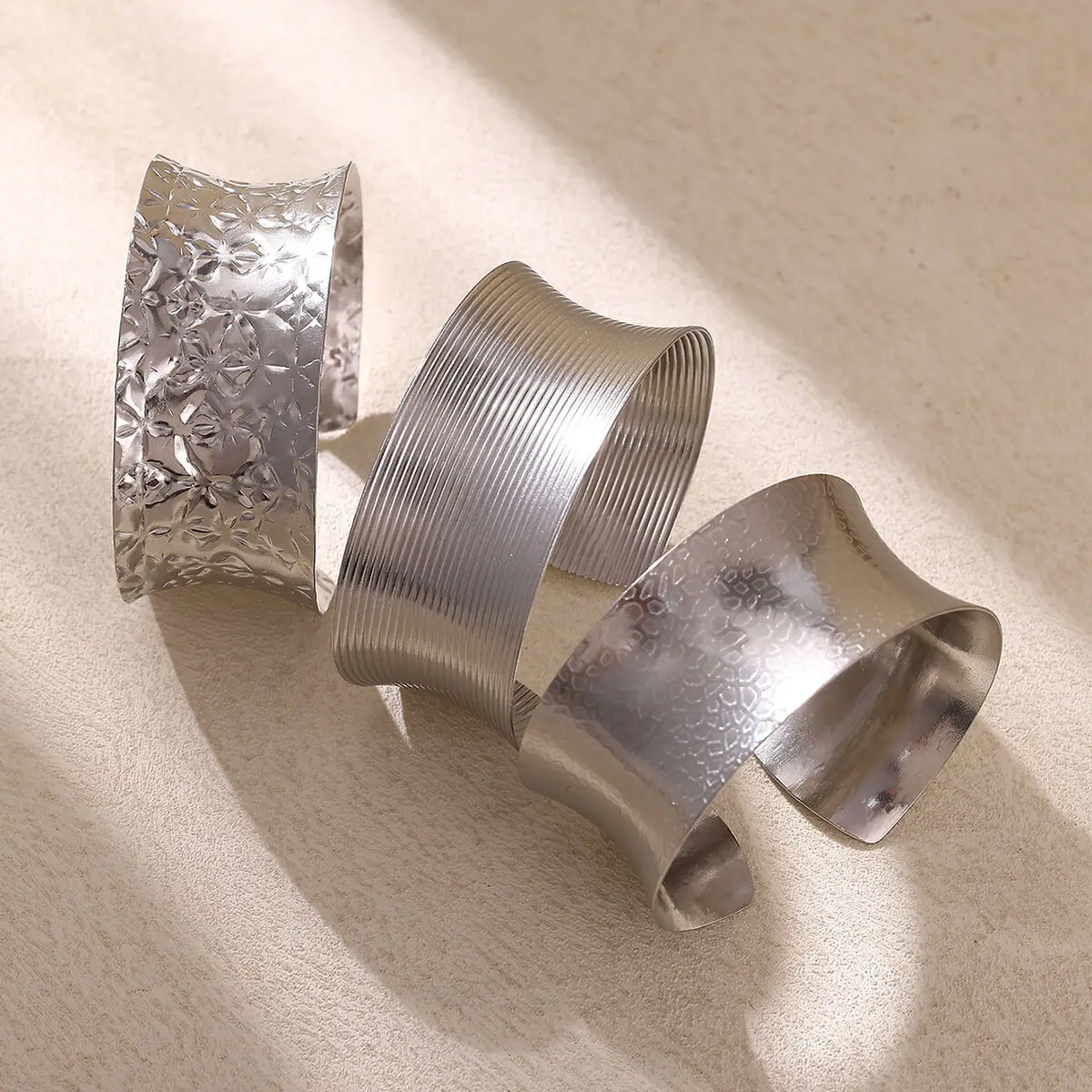 Trendy Wide Cuff Bracelet For Women Hammered Silvery Color Embossed Star Open Bangle Accessories Jewelry Waterproof Party Gifts