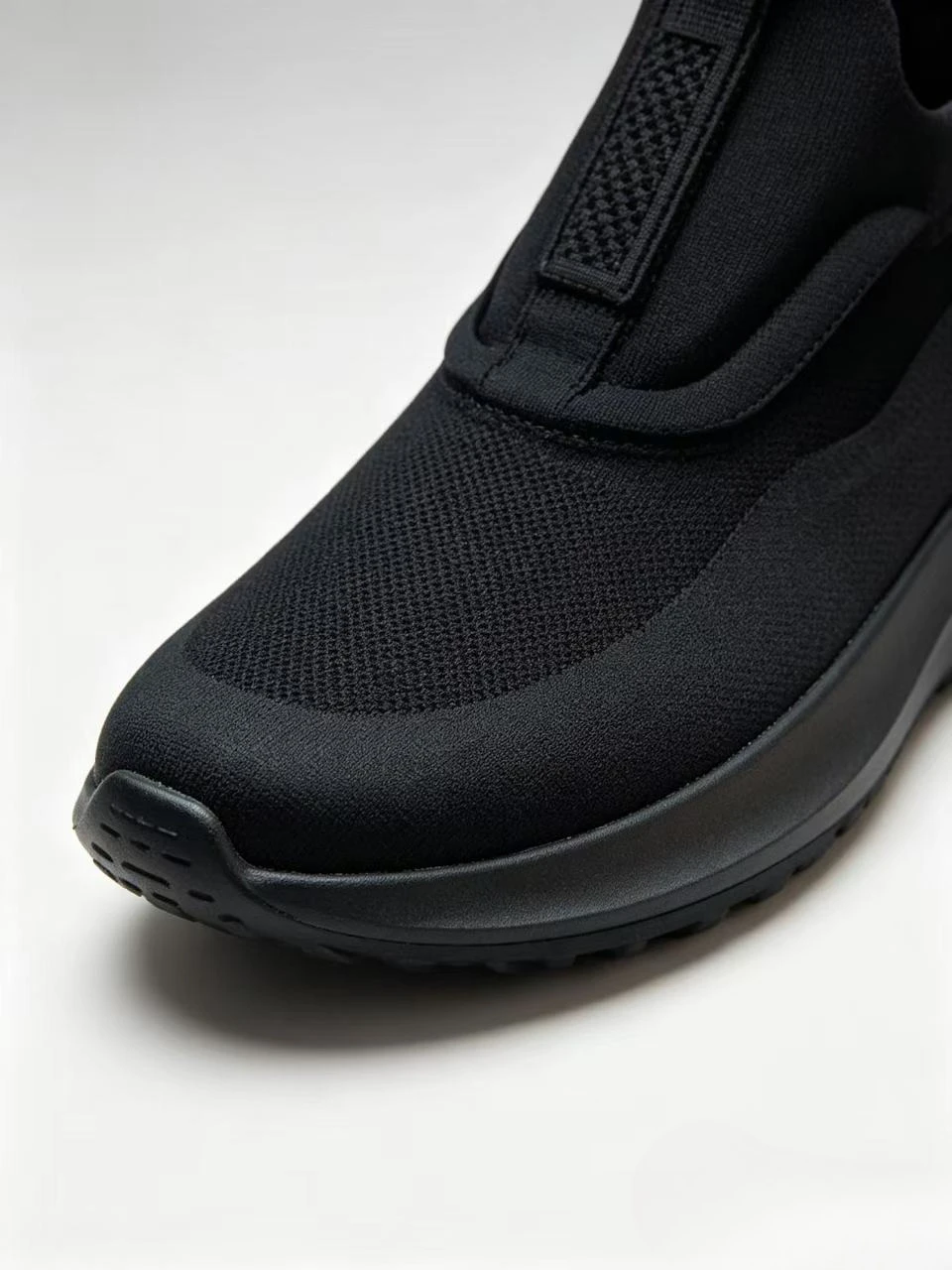 Breathable mesh upper Lightweight soft sole Non-slip loafers Outdoor walking driving men's sneakers