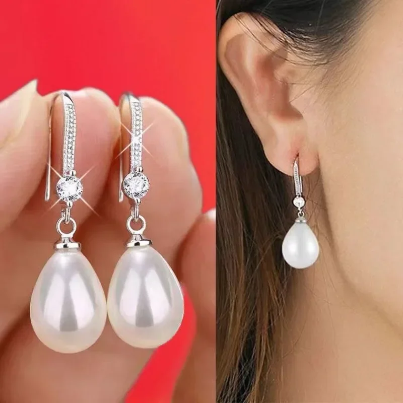 FashionElegant Pearl Drop Earrings for Young Women – Hypoallergenic Copper Ear Needle, Plated Alloy,Ideal for Birthdays & Annive