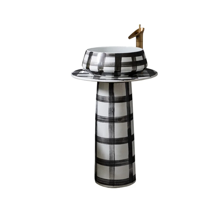 

Pillar basin Pillar type face wash outdoor wash basin Yard face wash retro villa yard single basin