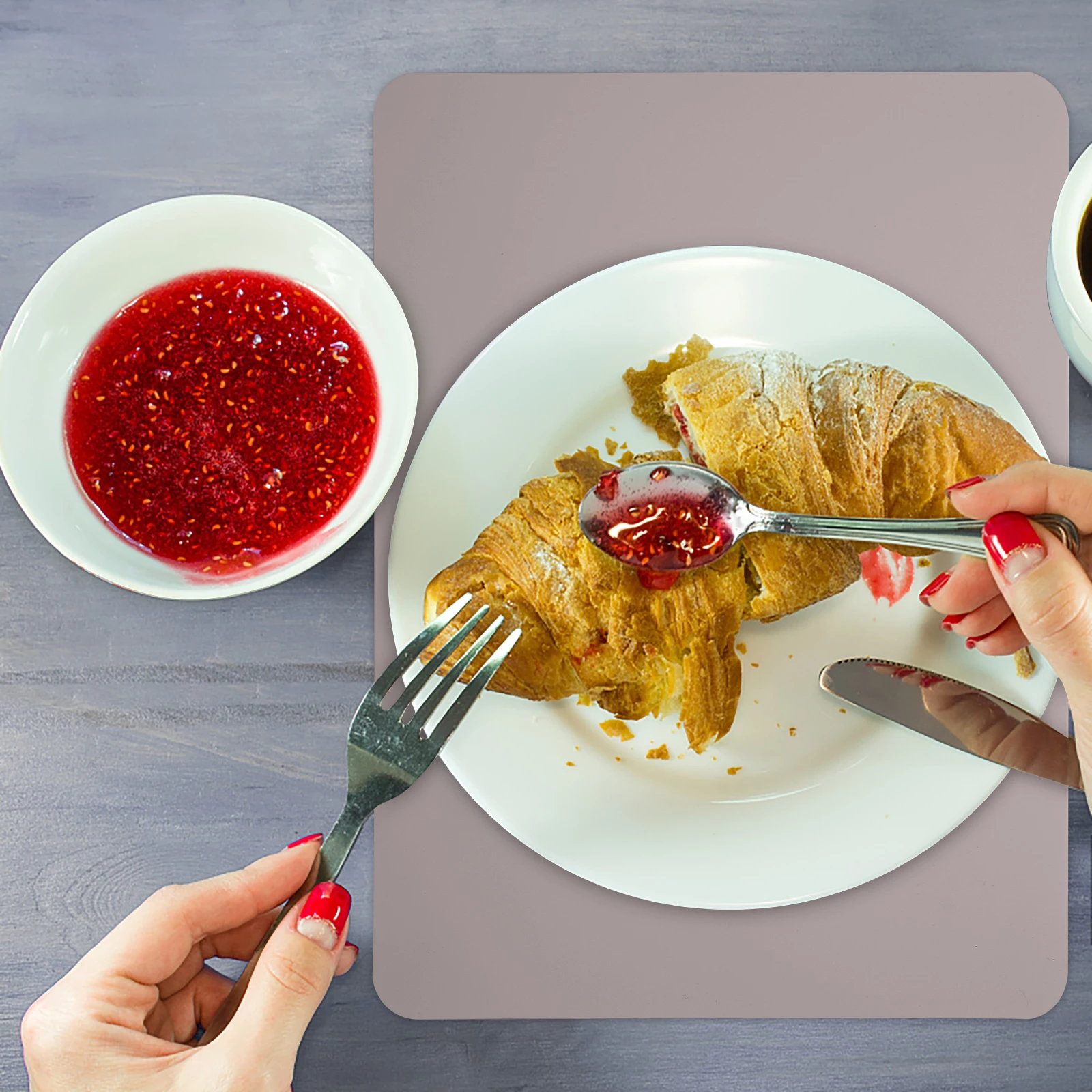 

Heat Insulation Placemat Silicone Table Heat Resistant Protective Mat Creative Dish Mat For Home Party Table Accessory