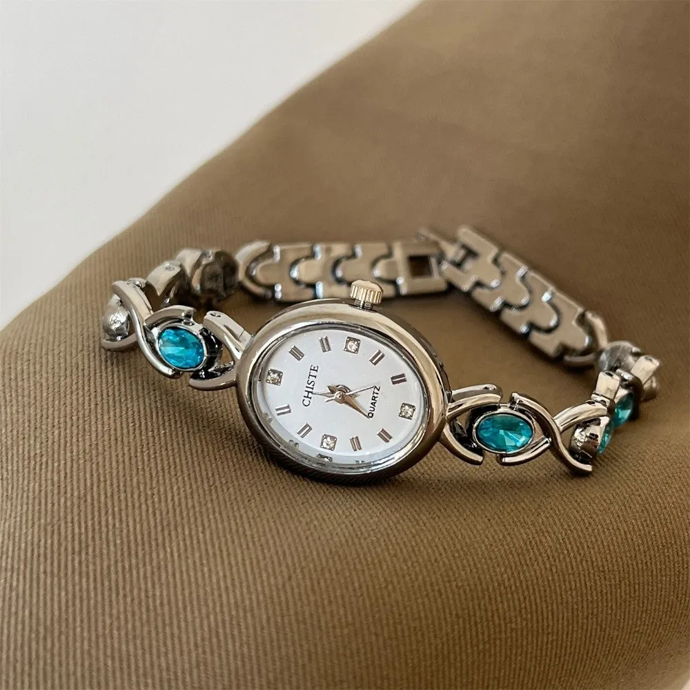 Trendy Polygonal Dial Golden Bracelet Watch Adjustable Luxury Women's Watches Water Resistant Precise Quartz Watch Birthday Gift