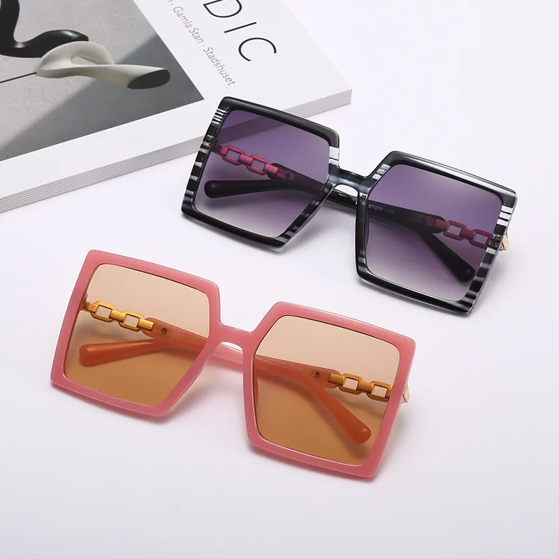 

ZXWLYXGX Fashion Women Oversize Sunglasses Gradient Plastic Brand Designer Female Sun Glasses Uv400