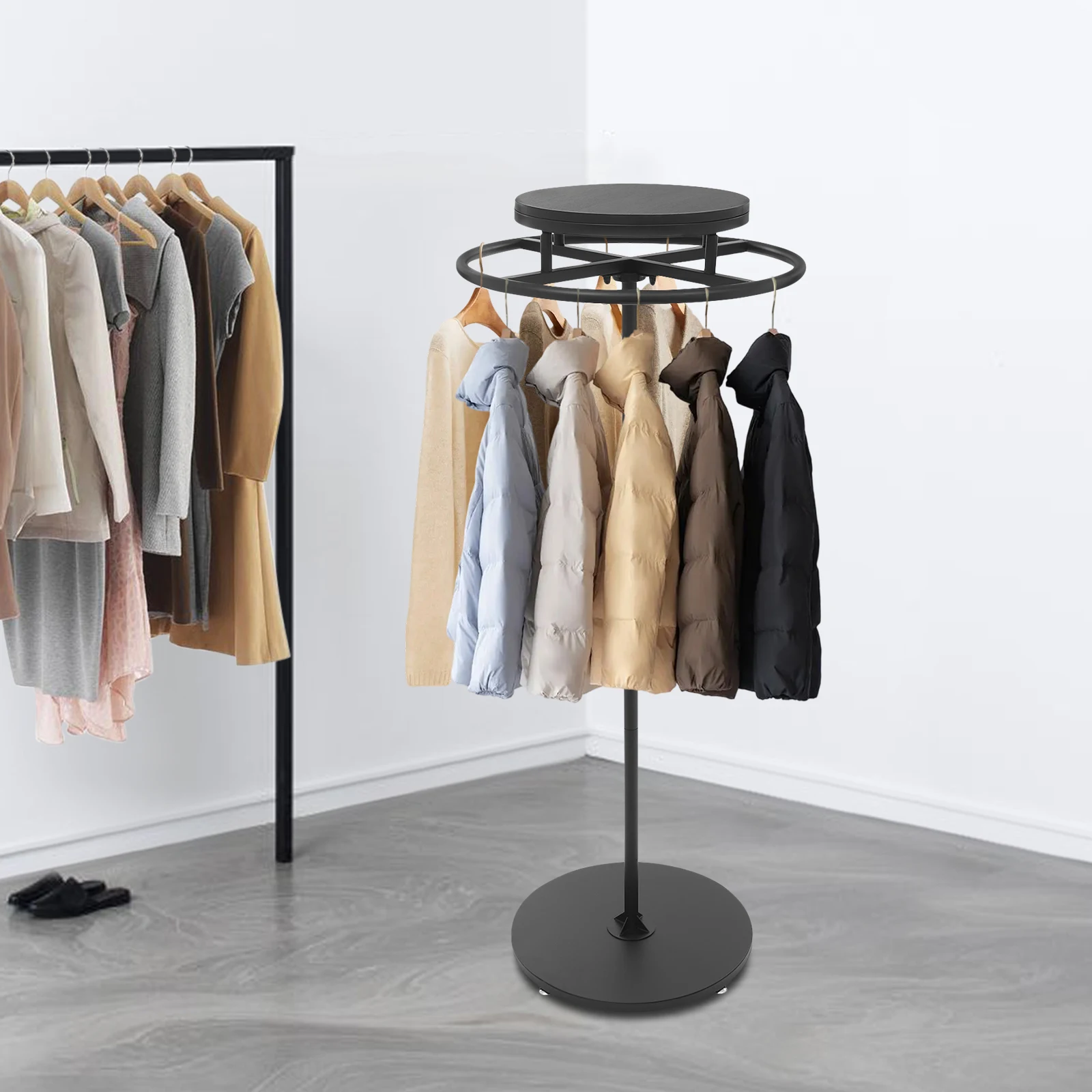 

Черный круглый светильник 360° ° Вращающаяся напольная витрина для одежды премиум-класса, стойка для демонстрации одежды, стенд для розничной торговли одеждой